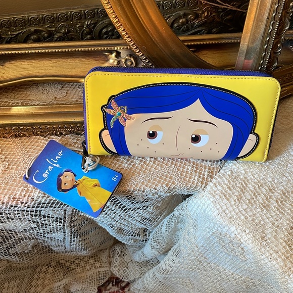 Loungefly x Caroline Wallet - Picture 2 of 6